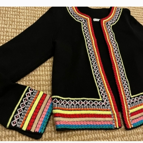 Alice + Olivia embroidered open front jacket in size XS - Picture 10 of 14